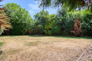 Communal Garden- click for photo gallery